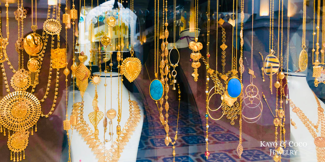 ウクライナ情勢で金が上昇中。カタールのゴールドマーケットでのジュエリー価格は?