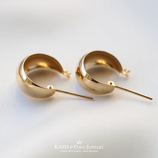 ボリューム ミニフープピアス K18 イエローゴールド 13mmx7mm