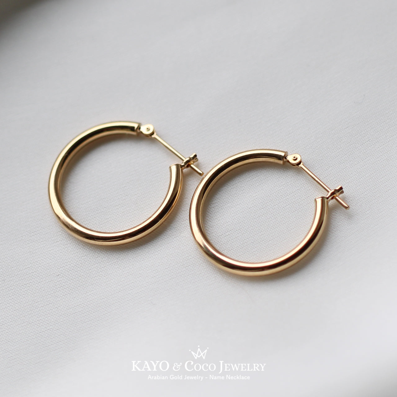 フープピアス 18k イエローゴールド 20mmx2mm［KAYO & Coco Jewelry］