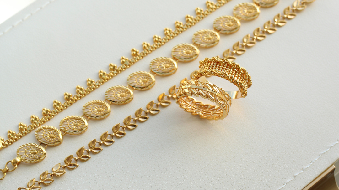 アラビア語で想いを刻む一生ものジュエリー|18K・21K - KAYO & Coco アラビア語で想いを刻む一生ものジュエリー|18K・21K - KAYO & Coco