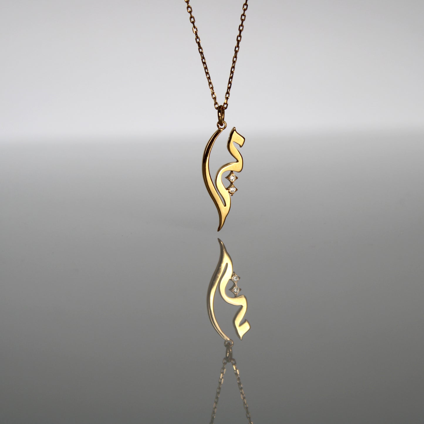 K18/K10 Arabic Necklace "Mira" Star (輝き）